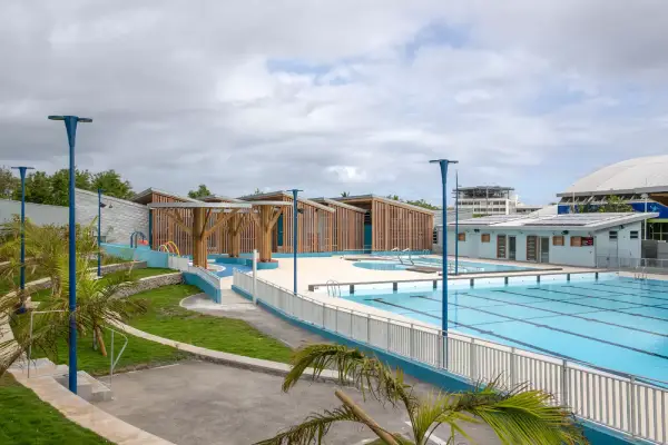 Piscine aquatique terre sainte 974 aa