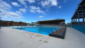 Piscine aquatique terre sainte 974 b